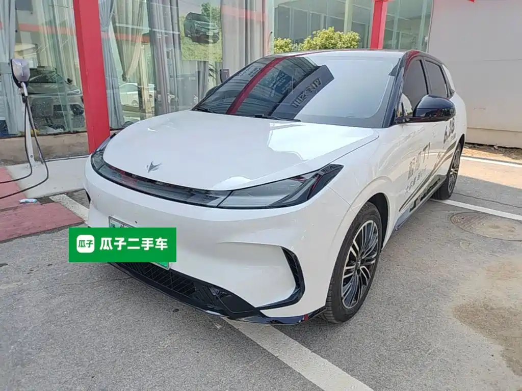 ARCFOX T1 2025 425 Mid-range Version