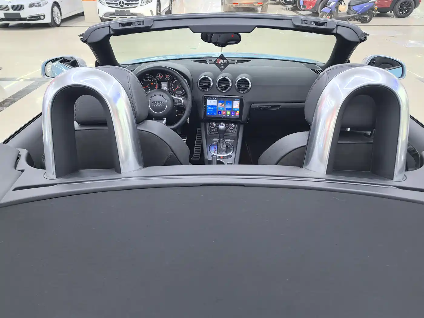 Audi TT 2011 TT Roadster 2.0TFSI фото 7