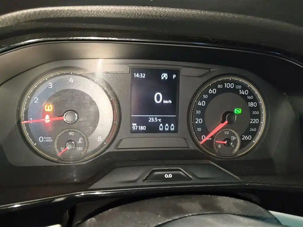 Volkswagen Lavida 2019 1.5L Automatic Comfort Edition China VI фото 12