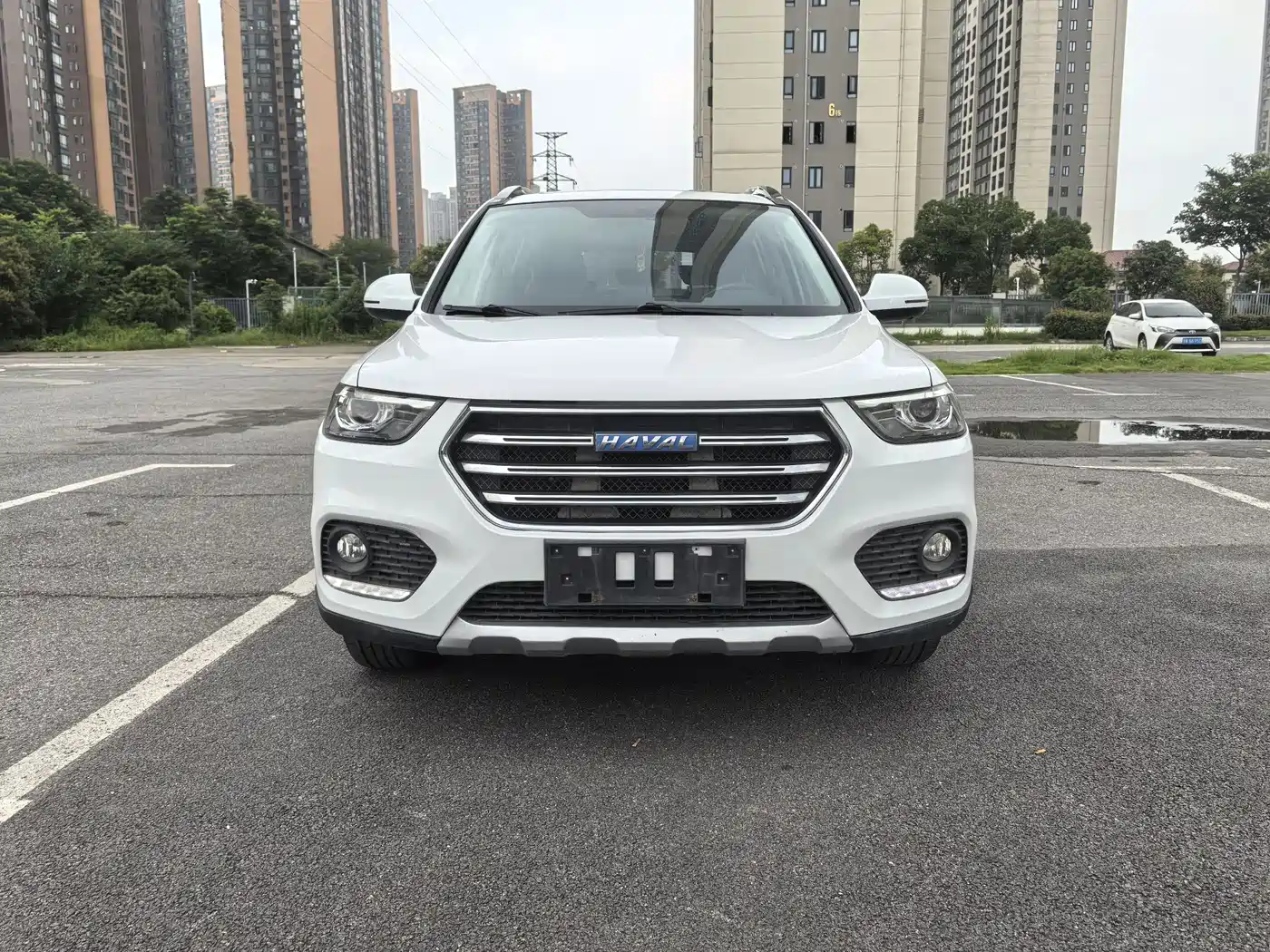 Photo 2 - Haval H6