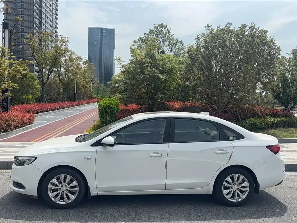 Buick Excelle 2021 Exemplar 1.5L Auto Elite фото 15