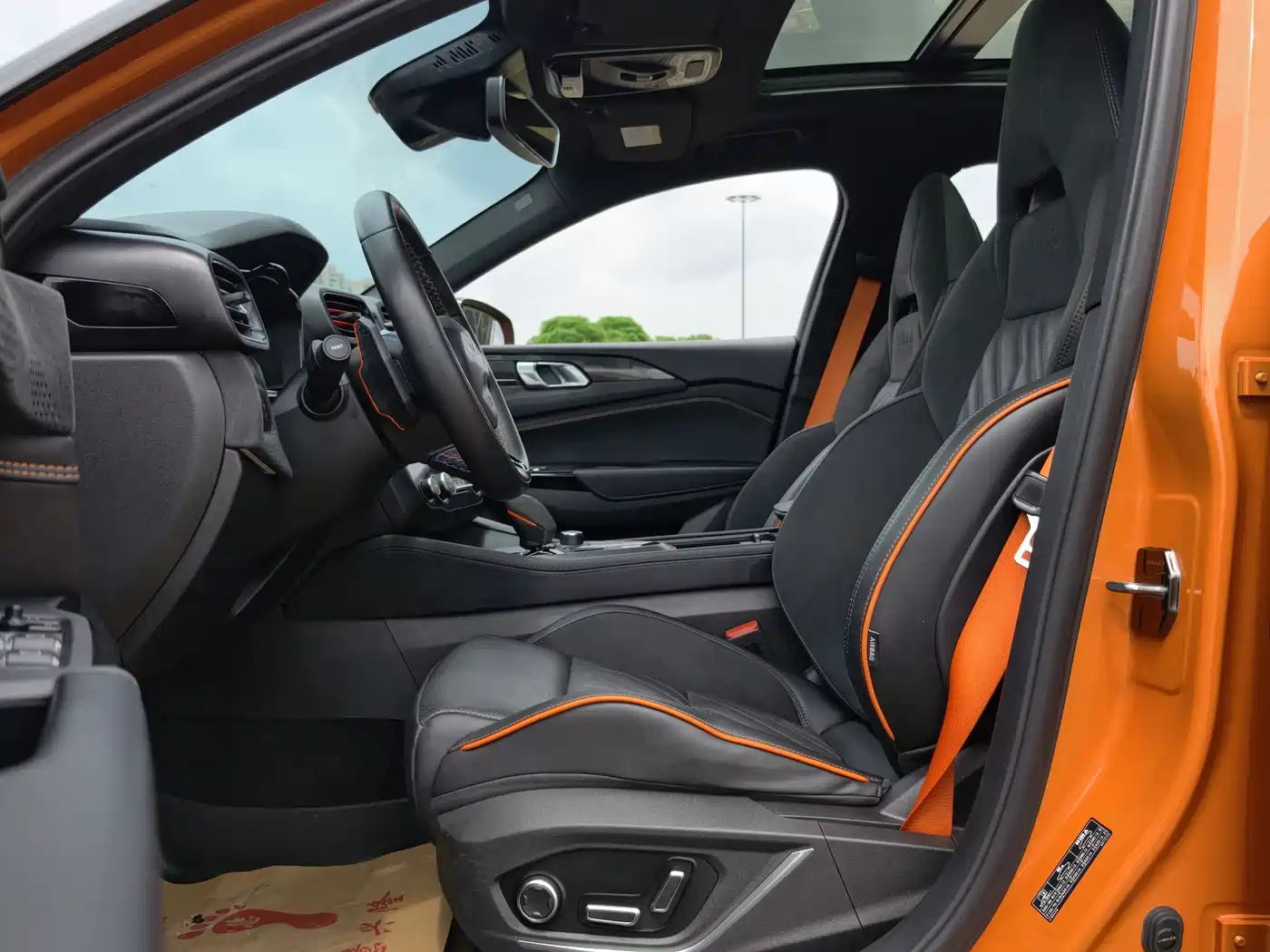  Lynk & Co Lynk & Co 02 Hatchback 2021 2.0TD Halo Driving Control Package Edition 4