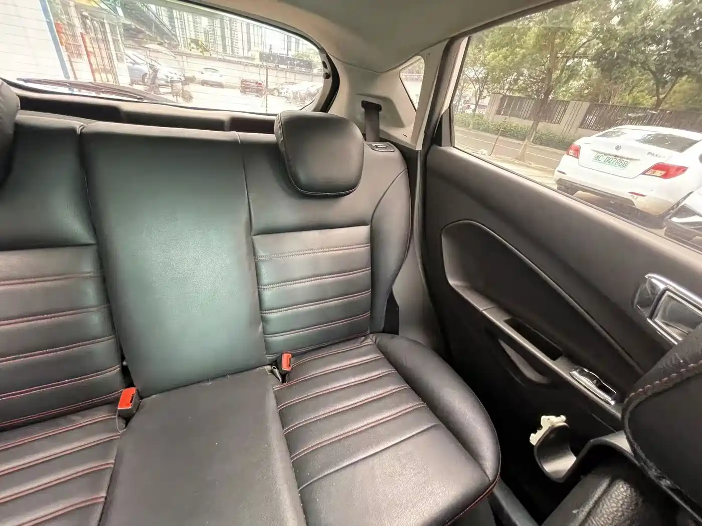 Ford Fiesta 2014 2013 Hatchback 1.5L Automatic Fashion