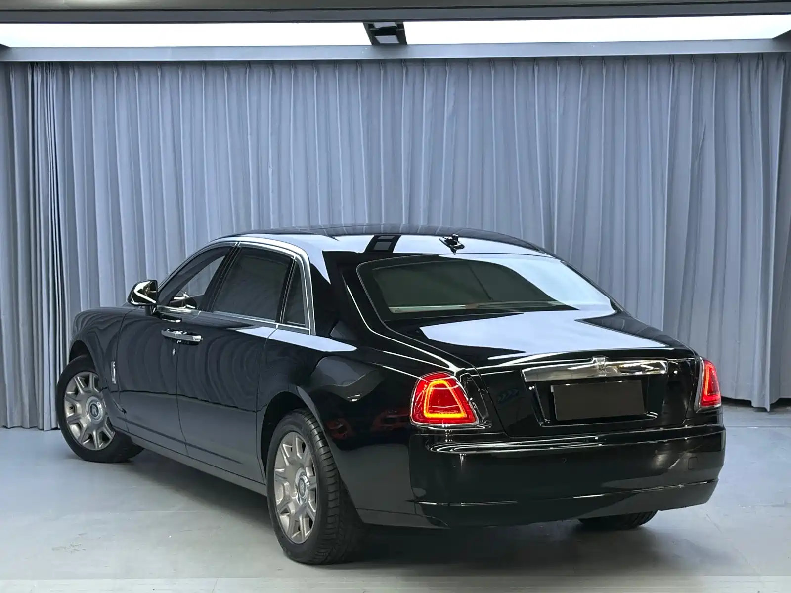 Фото 4 - Rolls-Royce Ghost