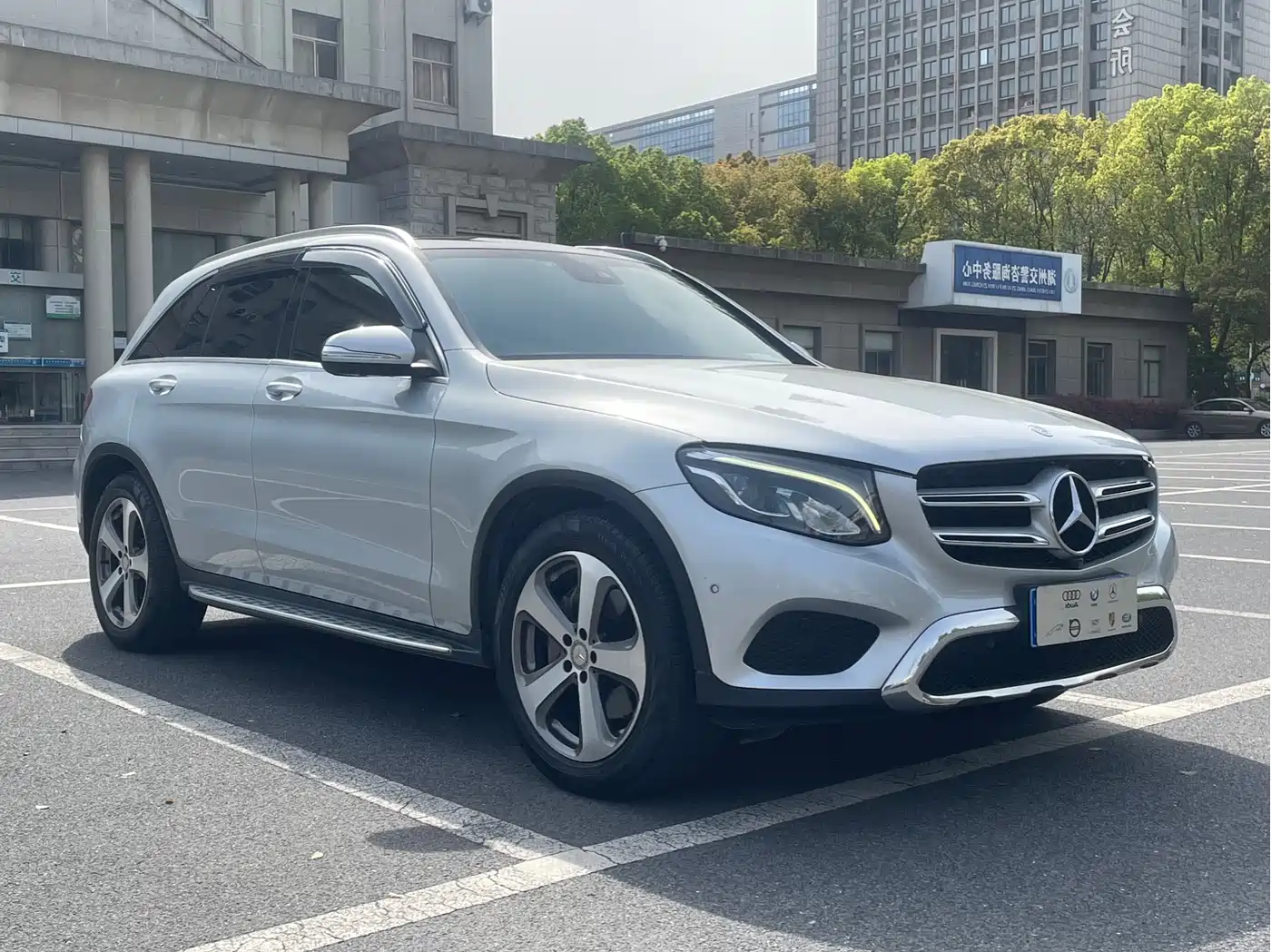 Mercedes-Benz GLC 2016 GLC 260 4MATIC Luxury фото 5