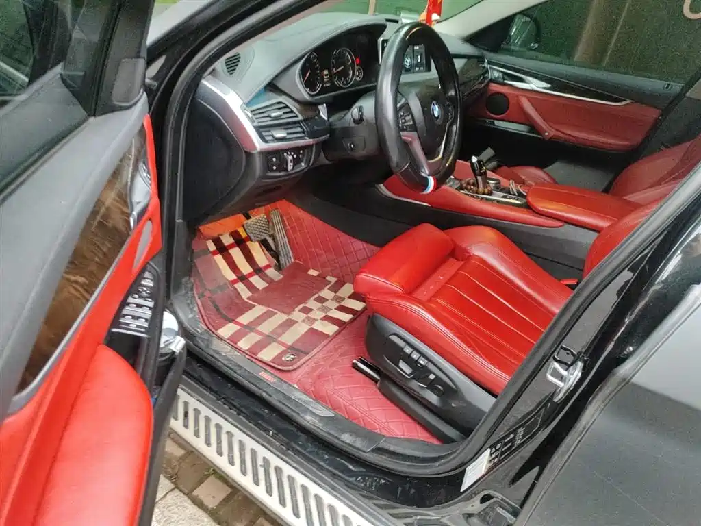BMW X6 2018 xDrive28i фото 14
