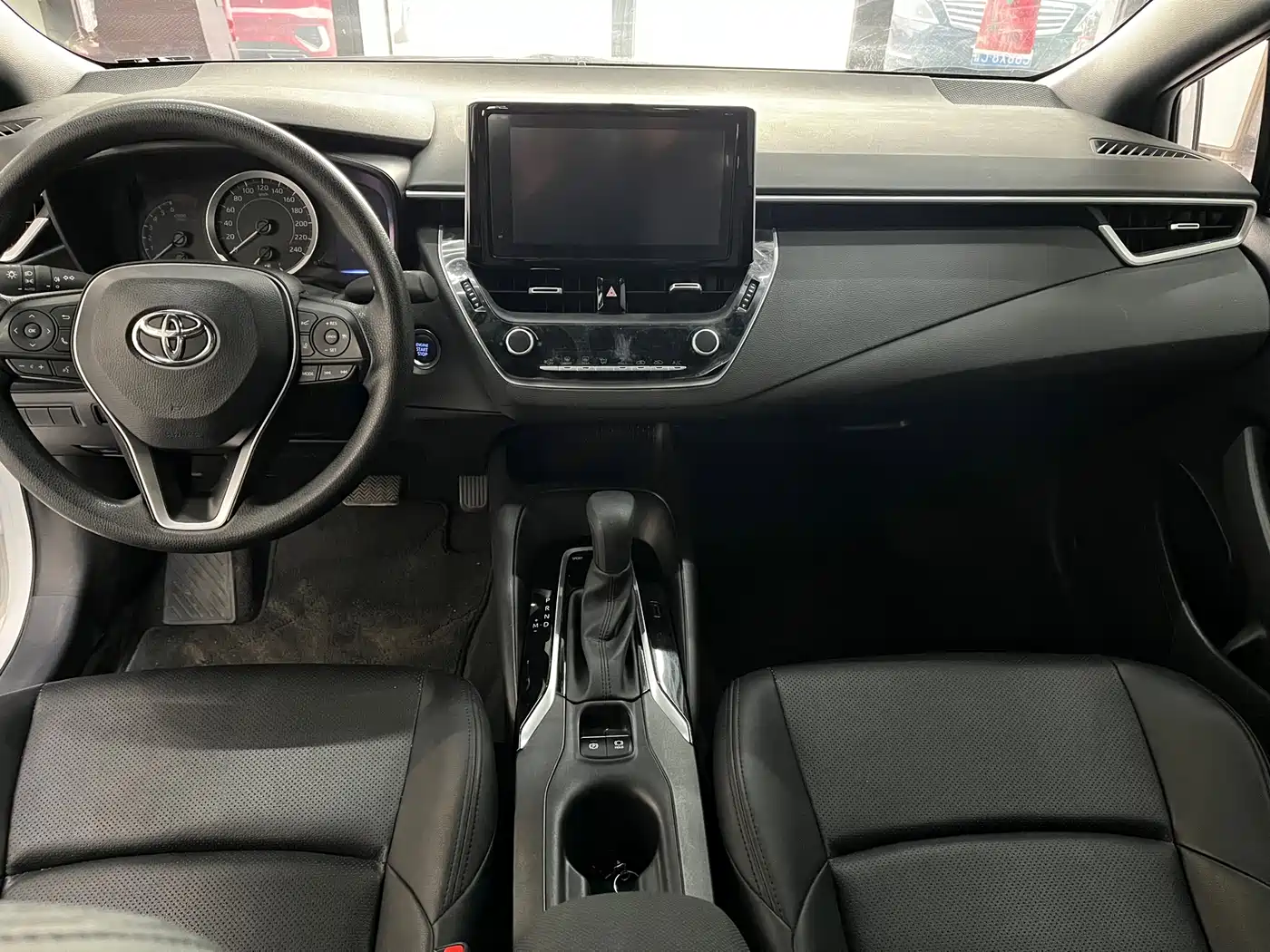 Toyota Levin 2022 185T CVT Luxury Edition фото 9