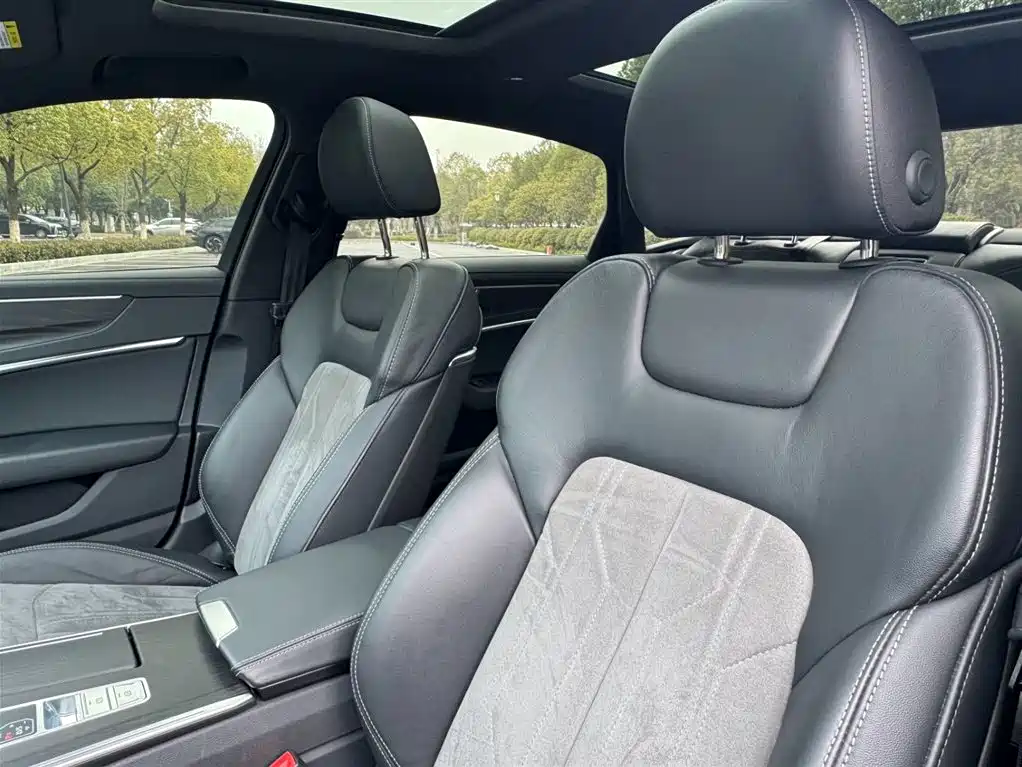 Audi A6L 2024 45 TFSI quattro Premium Dynamic фото 12