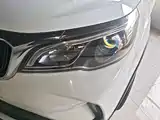 Фото 24 - Geely Vision X3