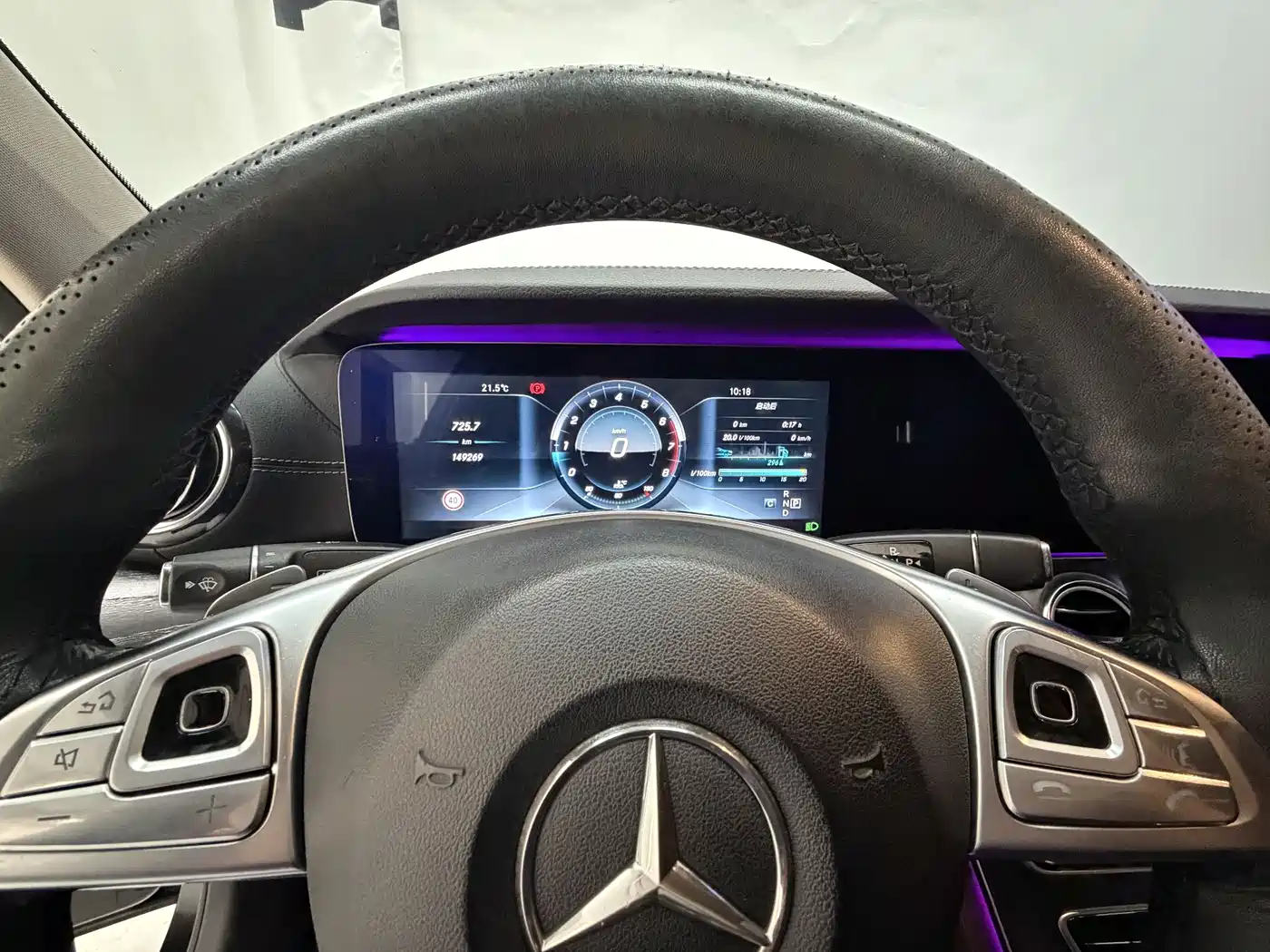 Mercedes-Benz E-Class 2016 E 200 L Sport Type фото 3