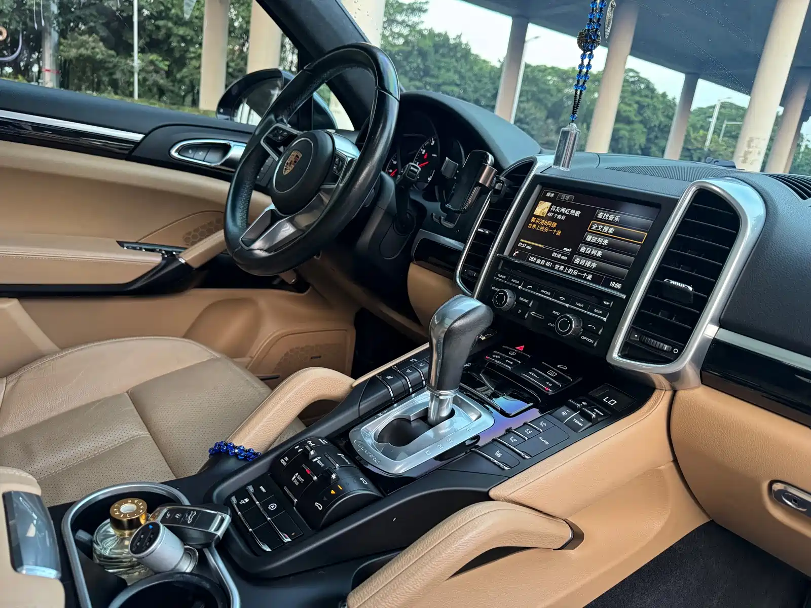 Фото 7 - Porsche Cayenne