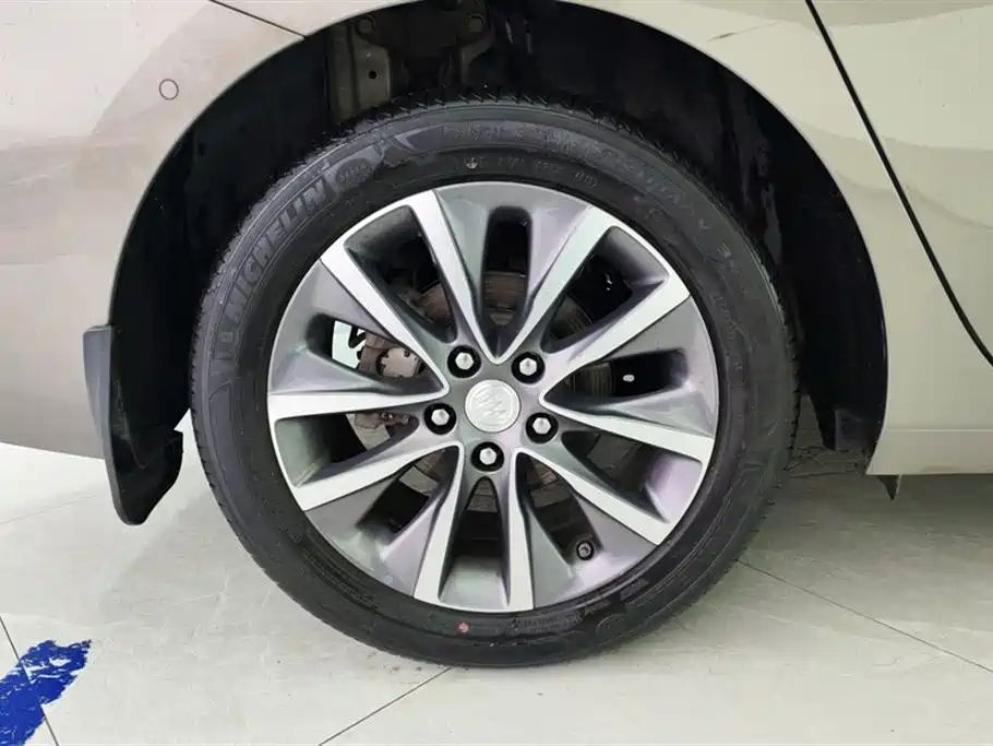 Buick GL6 2019 Model 18T 6-Seater Connected Premium Version China V фото 6