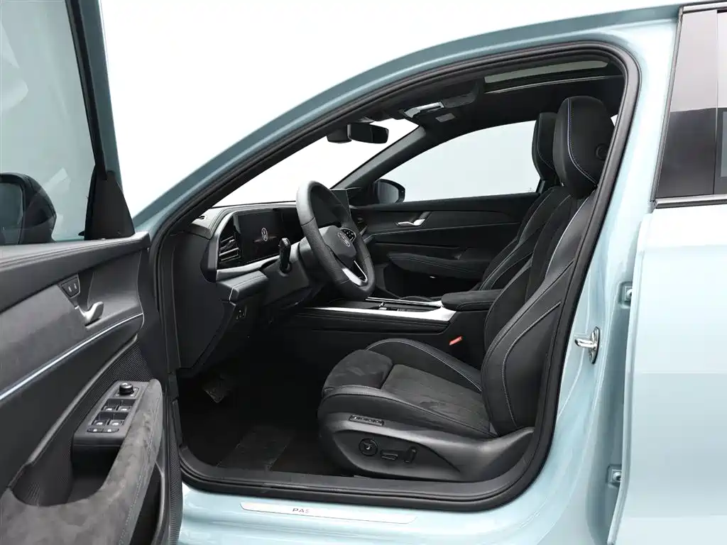 Volkswagen Passat 2025 Model Pro 380TSI Starlight Dragon Premium Edition фото 9