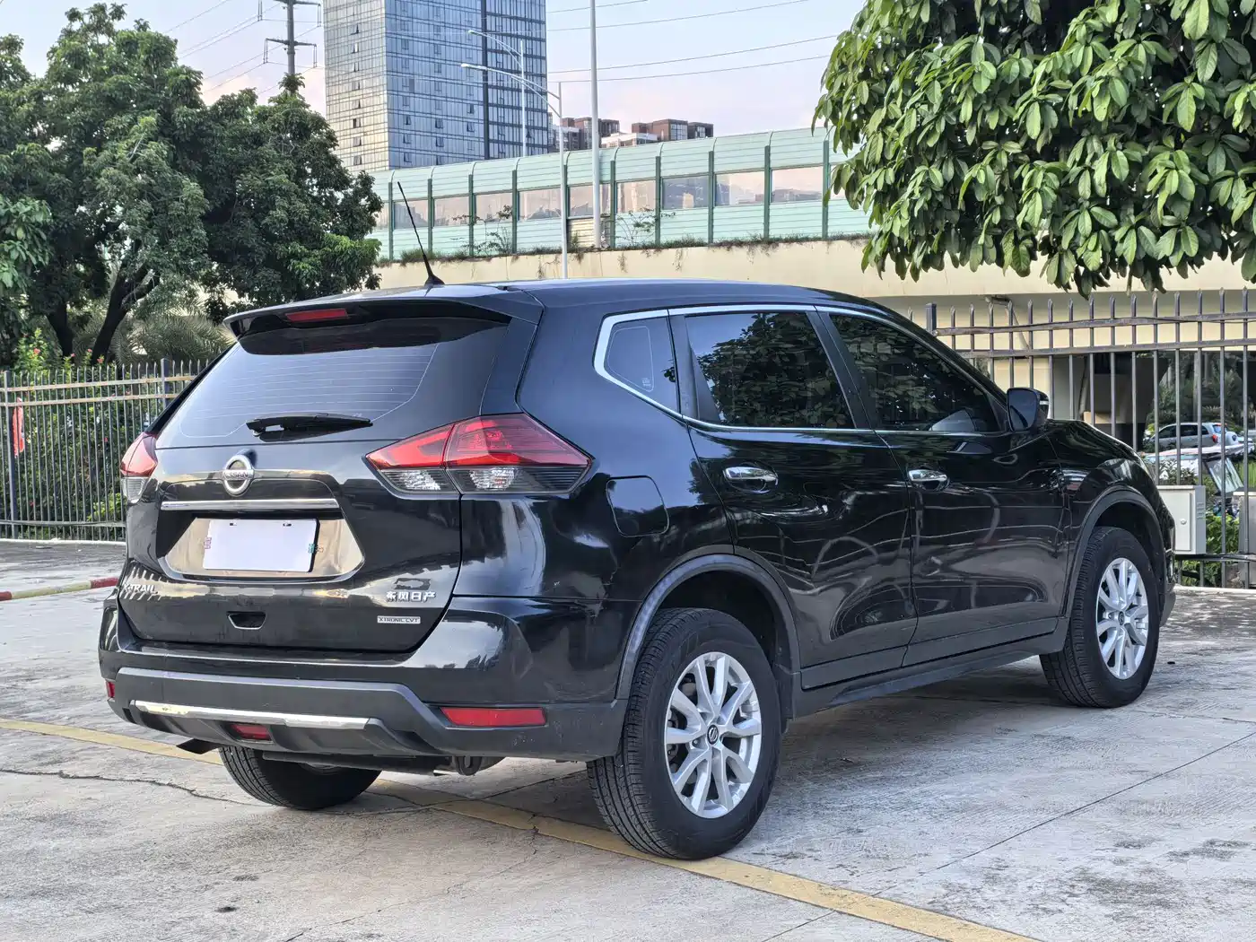 Nissan X-Trail 2020 2.0L XL ITS CVT 2WD Smart Connect Comfort Edition фото 5