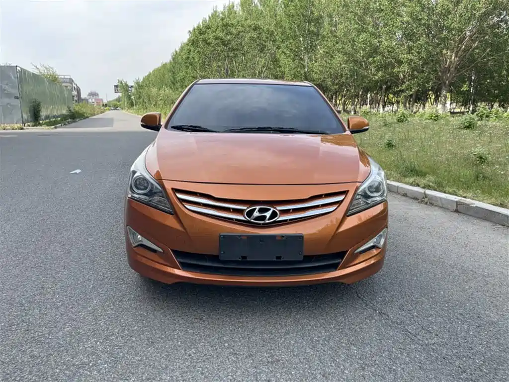 Hyundai Reina 2014 Model 1.6L Automatic TOP фото 9