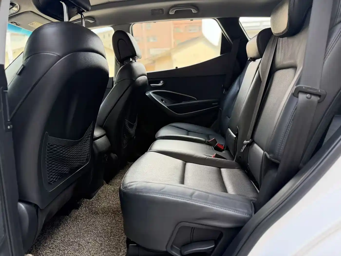 Hyundai Santa Fe 2015 2.0T Automatic 2WD Smart 5-Seater фото 5