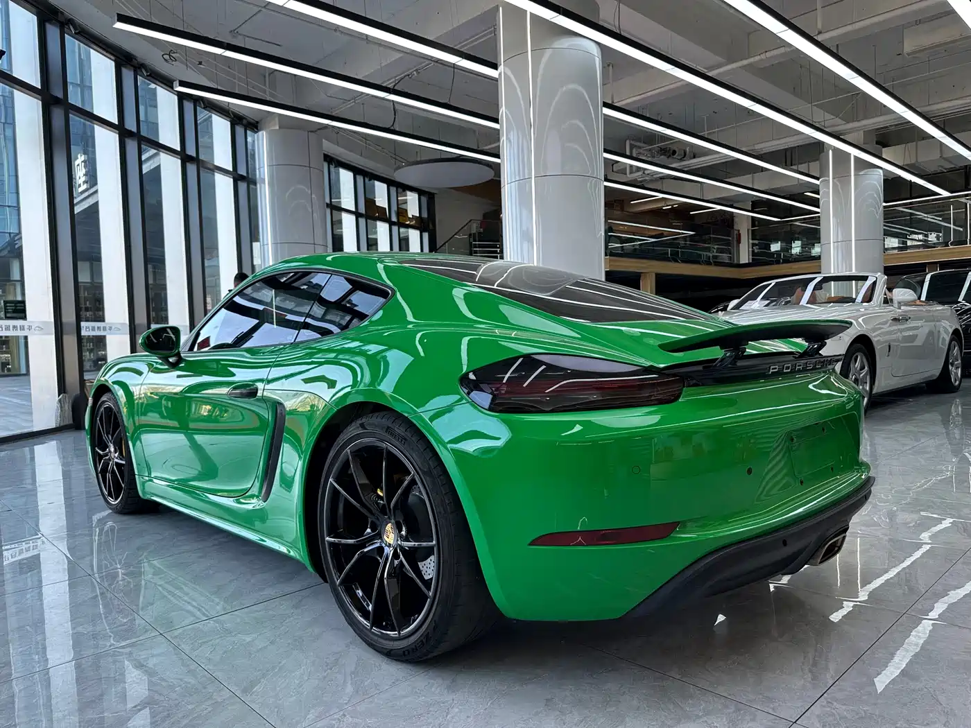 Porsche 718 2022 Cayman 2.0T фото 16