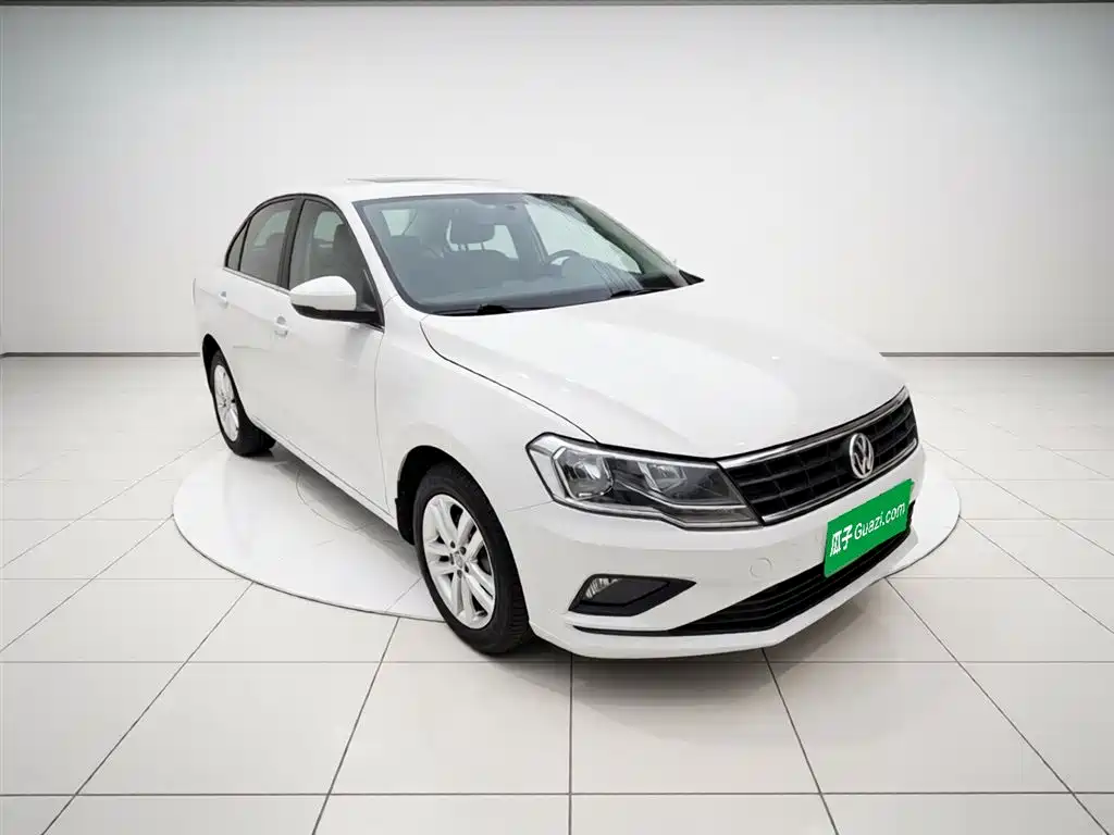 Volkswagen Jetta 2019 Dream Edition 1.5L Manual Fashion фото 4