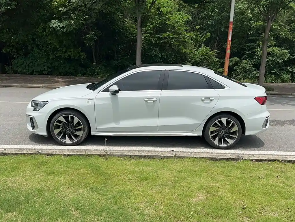 Audi A3 2024 Model A3L Limousine 35 TFSI Fashion Sport фото 18