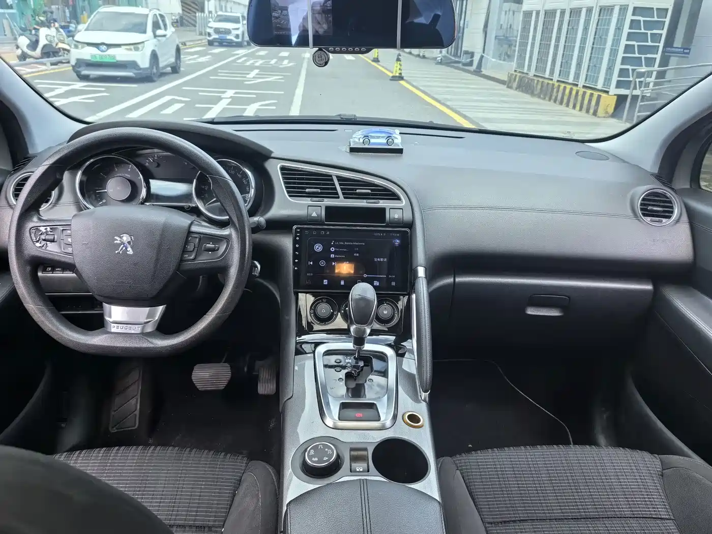 Peugeot 3008 2016 2016 1.6THP Automatic Classic Edition
