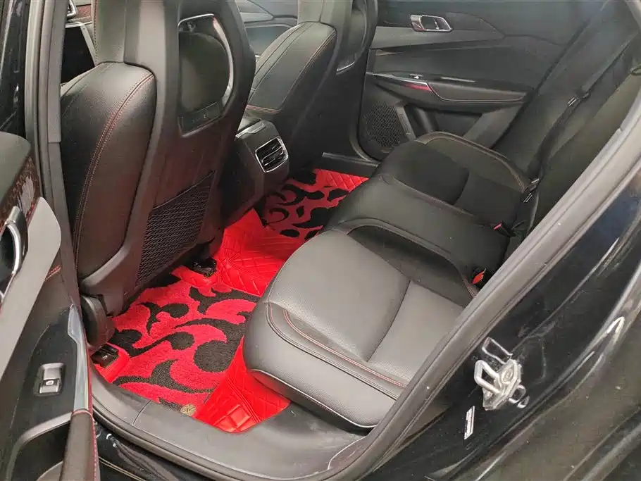 Lynk & Co 03 2019 2.0TD Auto Power Pro Version фото 11