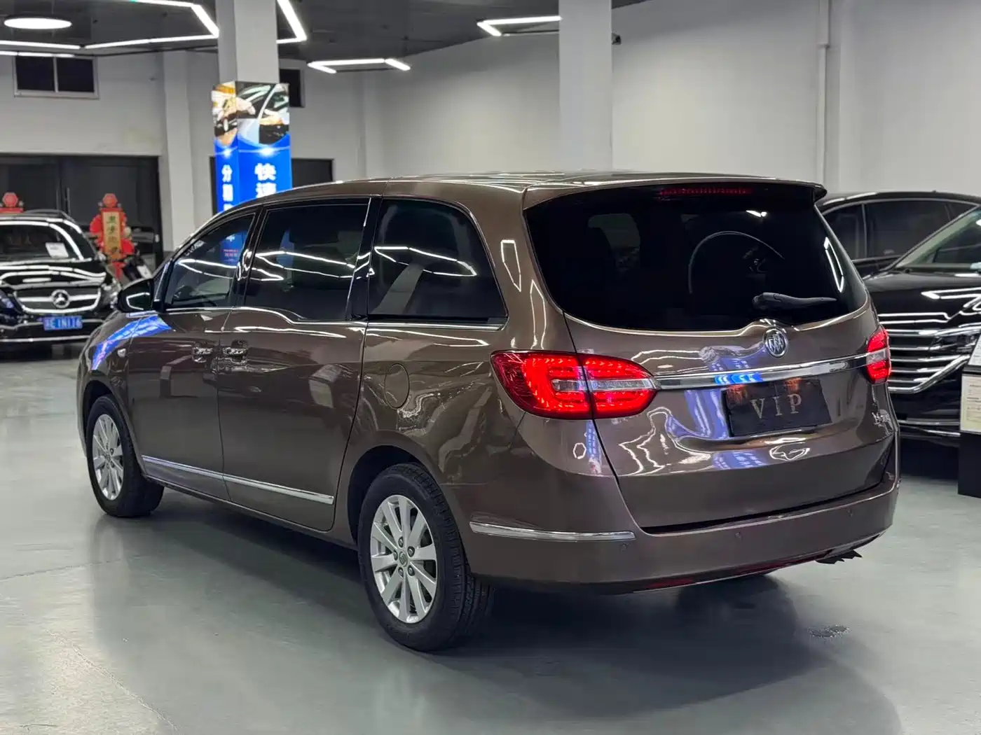 Buick GL8 2018 28T Luxury Model China VI фото 16