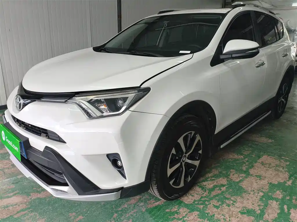 Toyota RAV4 Rongfang 2016 2.0L CVT 2WD Comfort (China V) фото 2