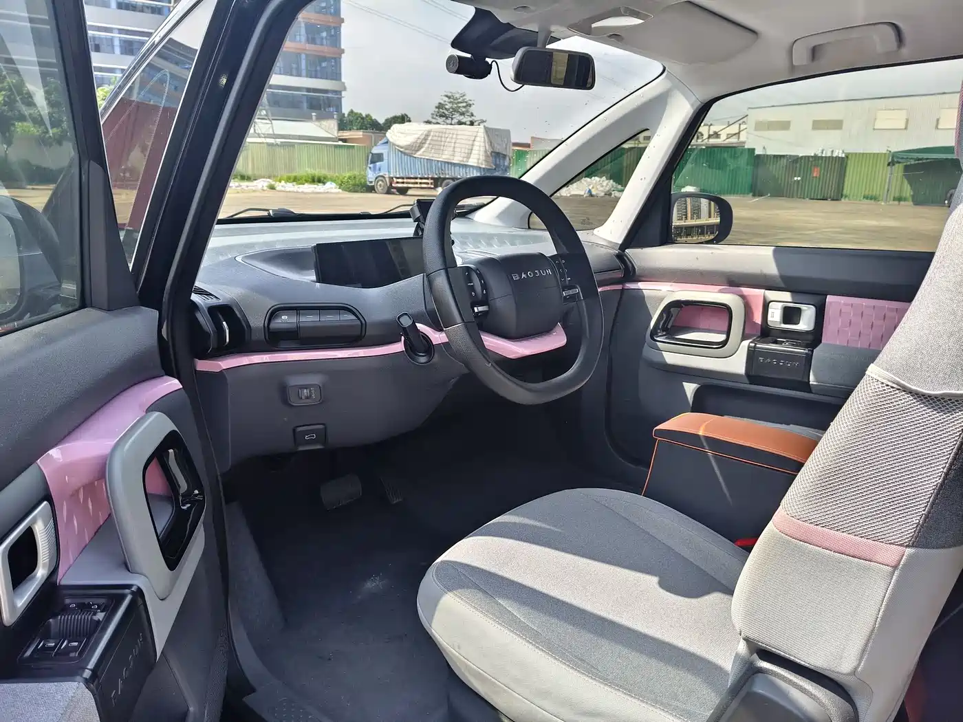Baojun E300 2021 2020 Plus Stellar Smart Travel Edition