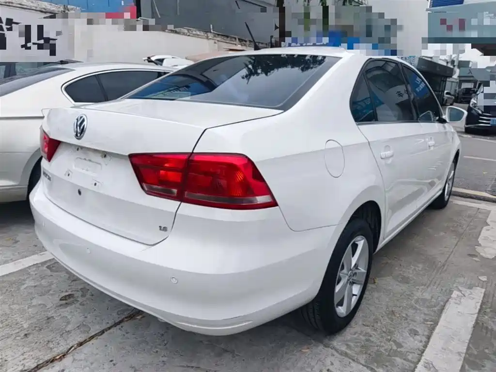Volkswagen Santana 2013 1.6L Automatic Comfort Edition фото 7