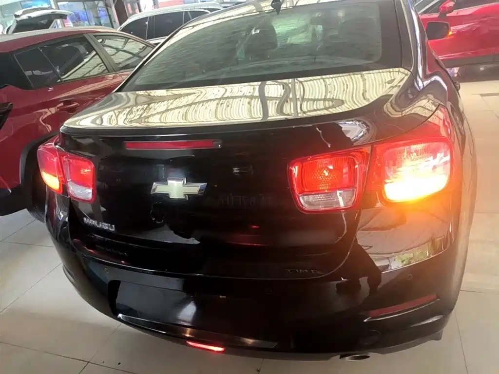 Chevrolet Malibu 2014 2.0L Automatic Luxury фото 6