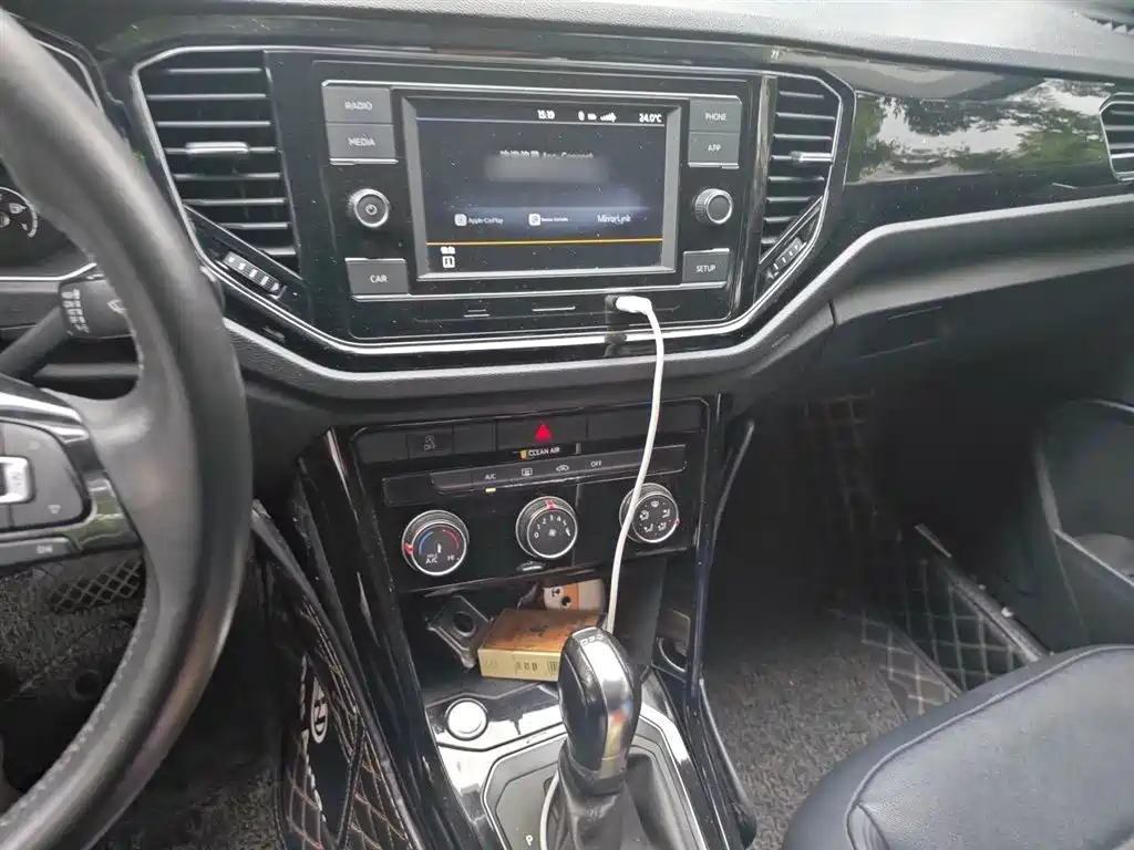 Volkswagen T-ROC 2018 280TSI DSG 2WD Comfort (China V) фото 6