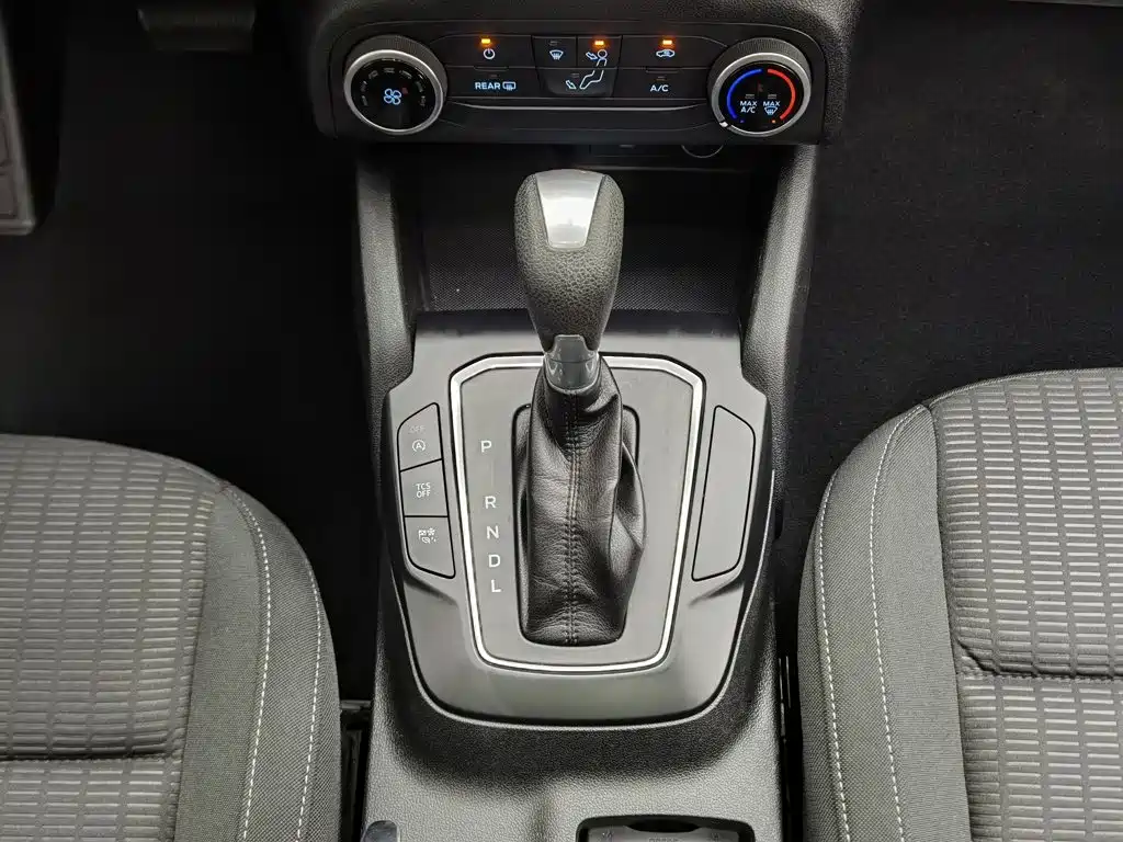 Фото 13 - Ford Focus