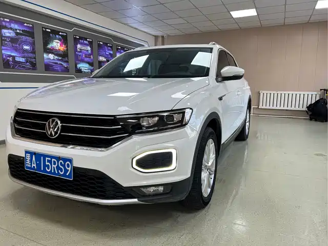 Volkswagen T-Roc 280TSI DSG, Моноприводный Элит, PLUS