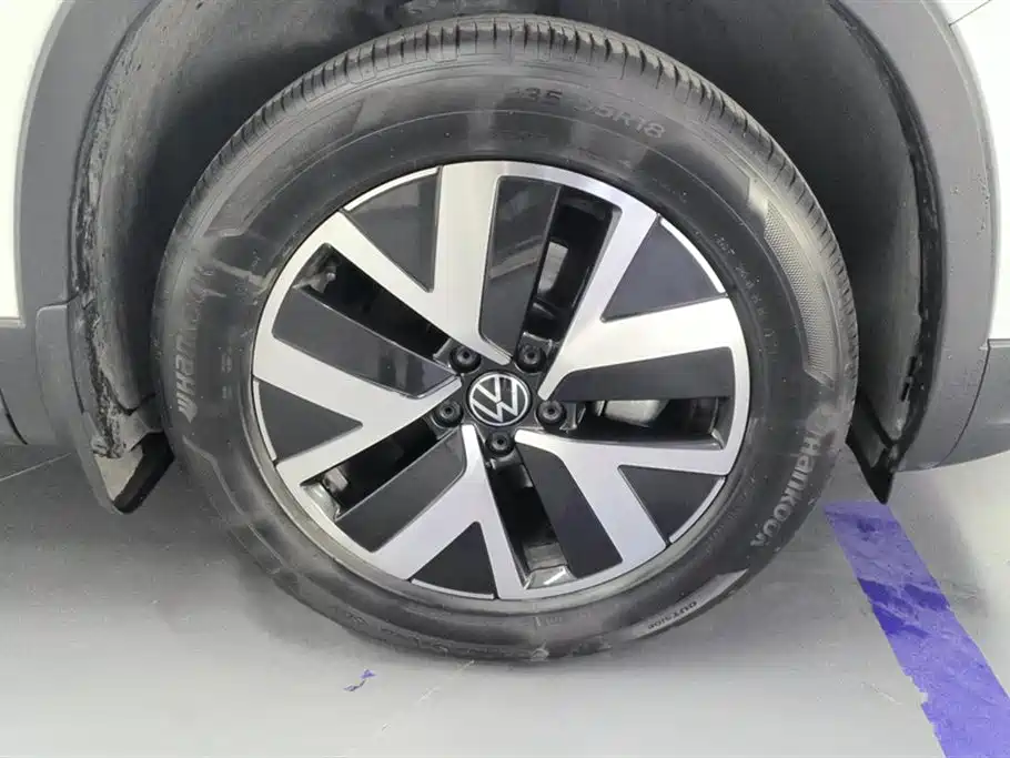 Volkswagen Tayron 2024 300TSI 2WD Luxury Plus Advanced фото 6
