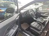 Фото 16 - MG Roewe RX5