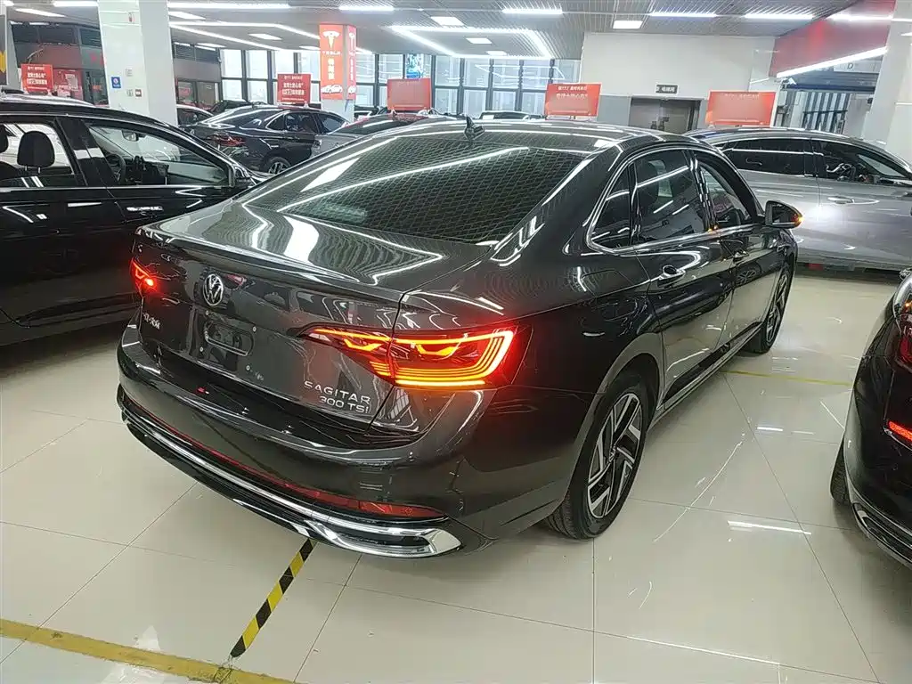 Volkswagen Sagitar 2023 300TSI DSG Surpassing Edition фото 5