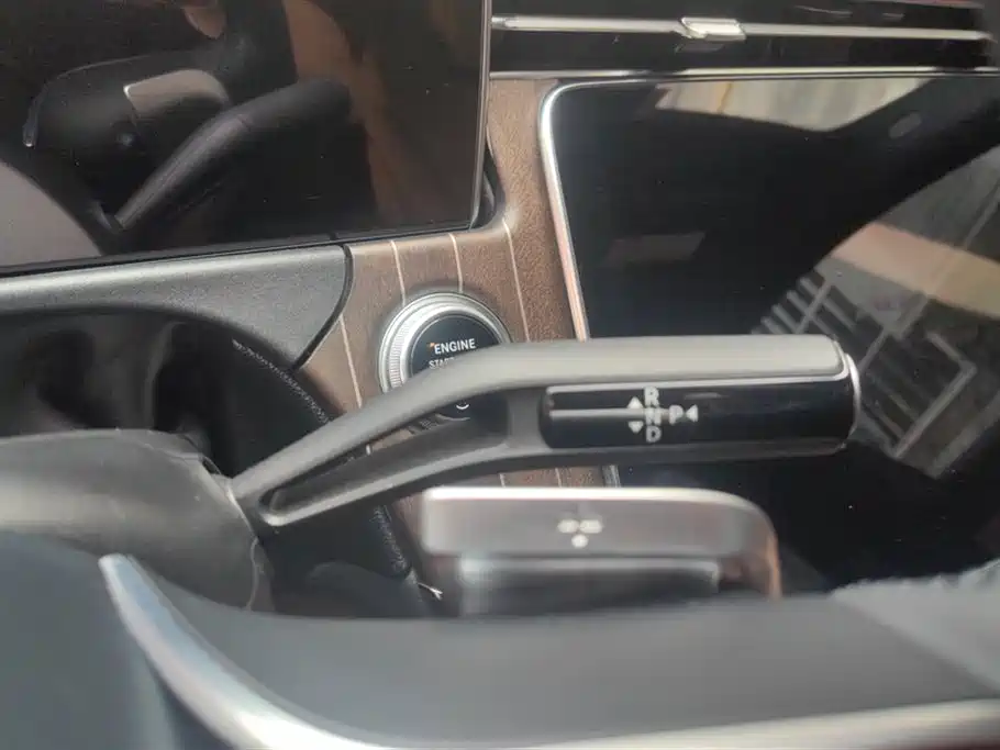 Mercedes-Benz E-Class 2024 E 300 L Fashion фото 16
