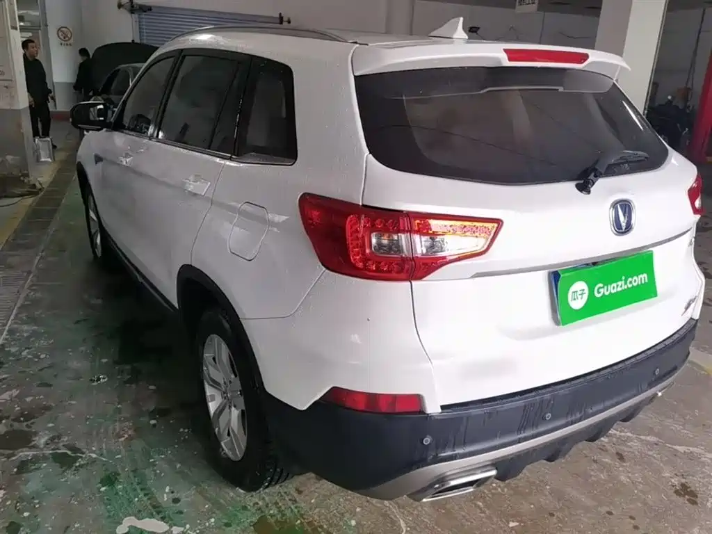 Фото 5 - Changan CS75