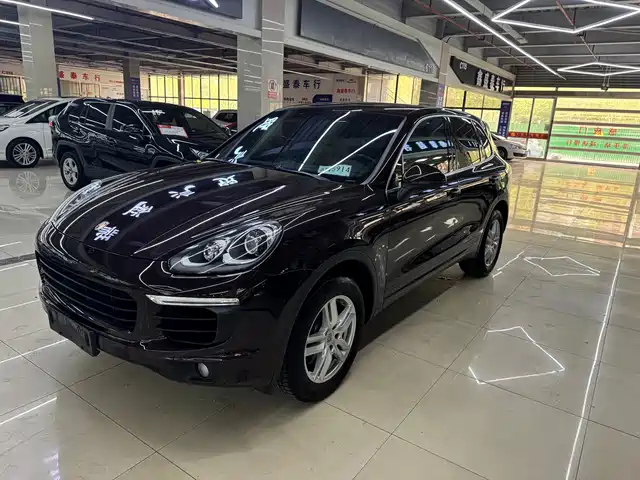 PORSCHE CAYENNE