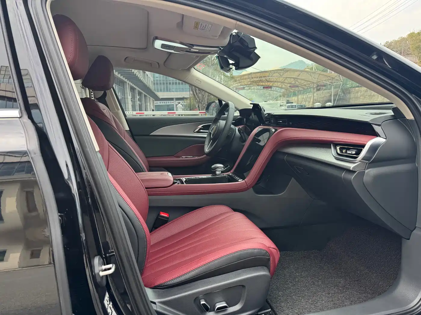 Hongqi H5 2024 1.5T DCT Smart Connect Flag Rhythm Edition фото 9