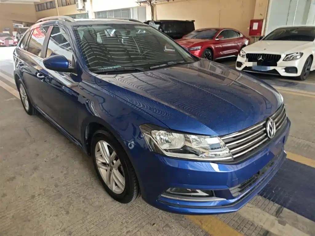 Volkswagen Lavida Tour 2015 230TSI DSG Comfort Edition фото 4