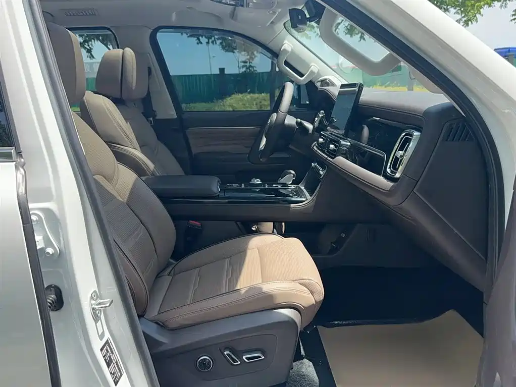 BAIC ORV Beijing Off-Road BJ60 2022 Model 2.0T 11th Edition 5-Seater фото 22