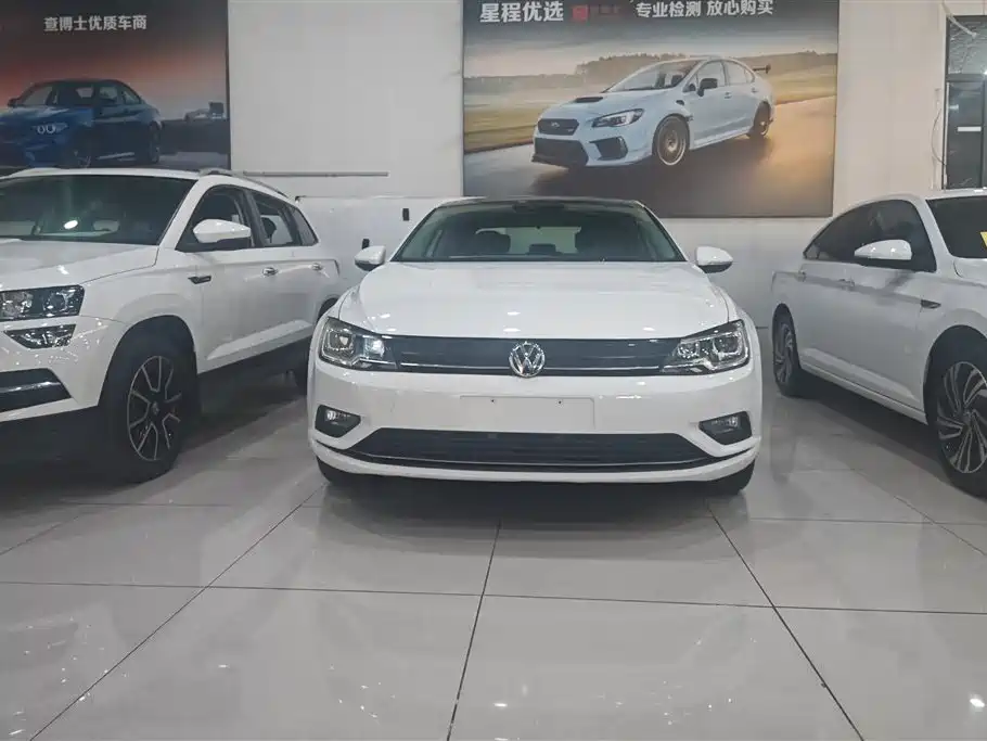 Volkswagen Lamando 2015 280TSI DSG Comfort фото 2