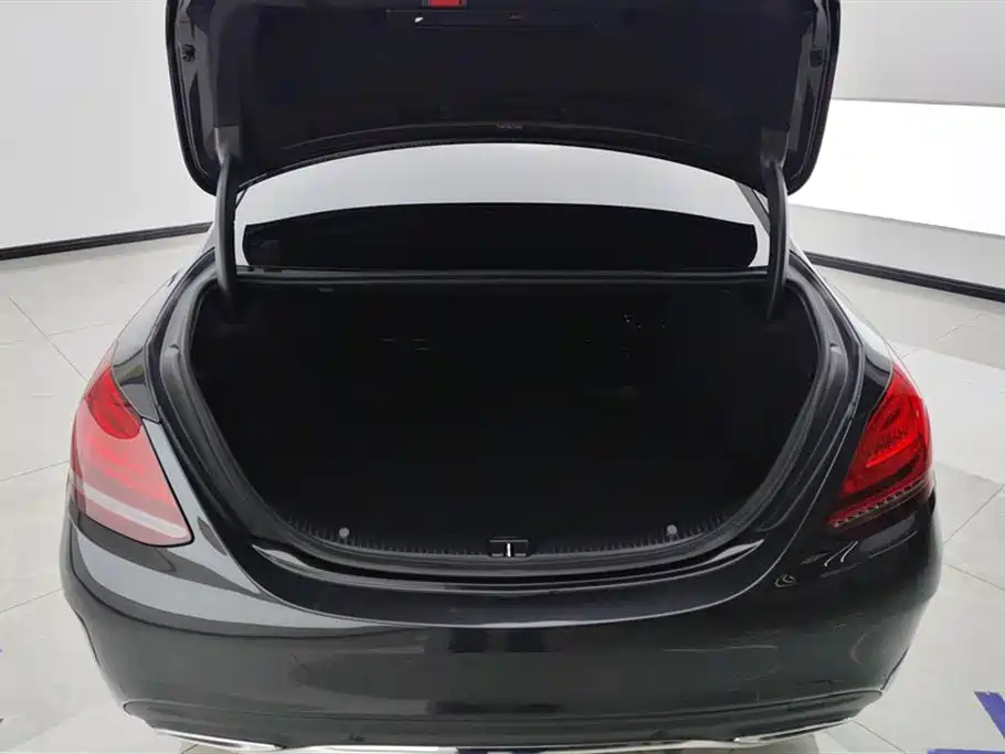 Mercedes-Benz C-Class 2020 Facelift C 260 L Sport фото 4