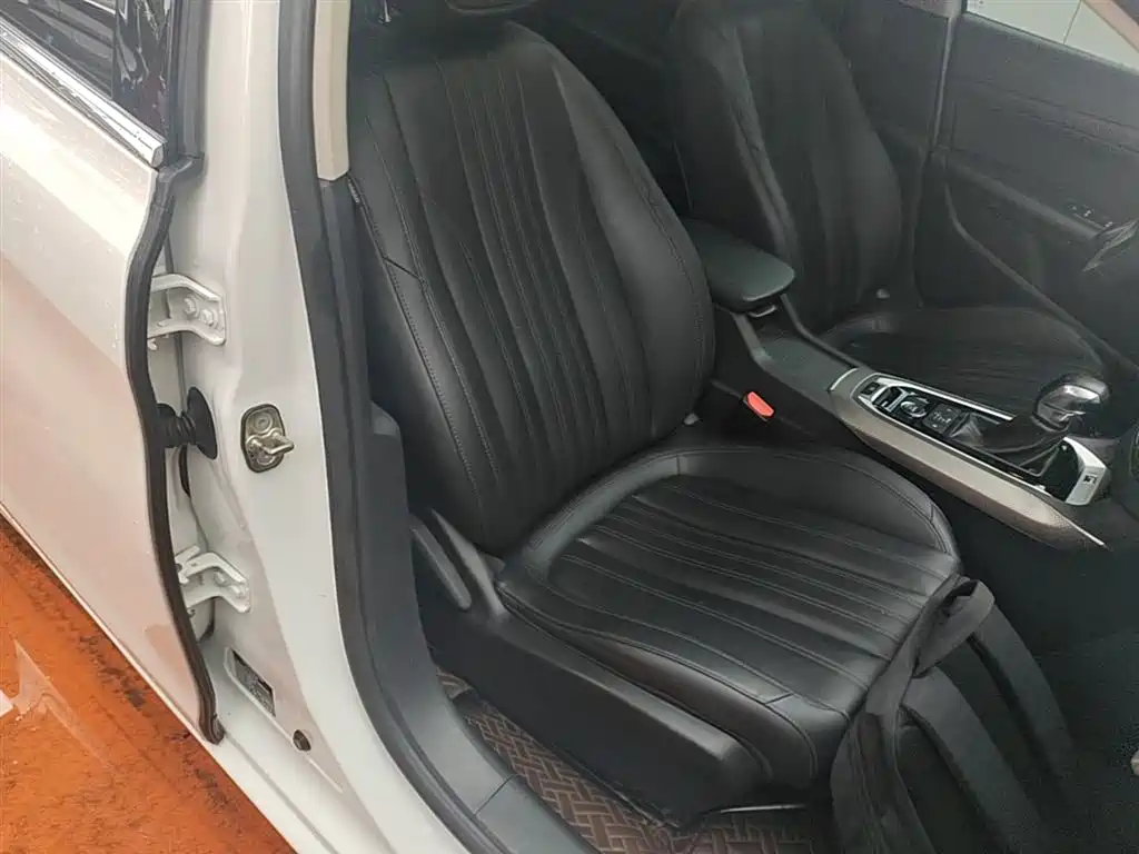 Peugeot 408 2019 360THP Auto Luxury Edition China VI фото 25