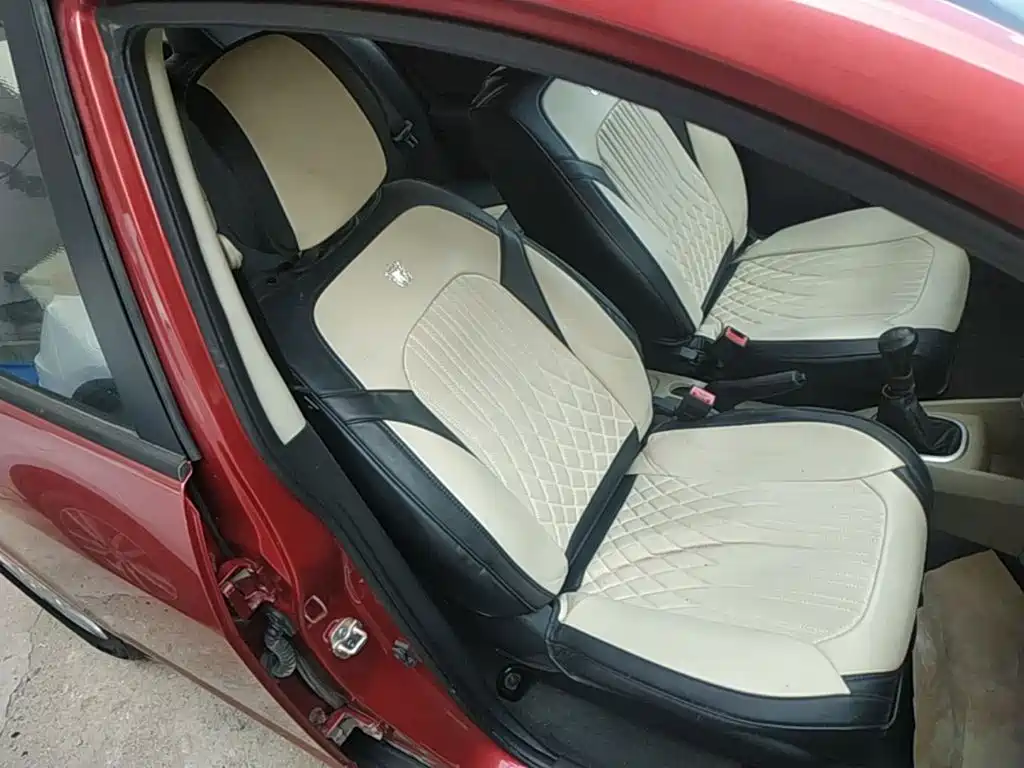 Venucia R50 2014 2013 1.6L Manual Fashion