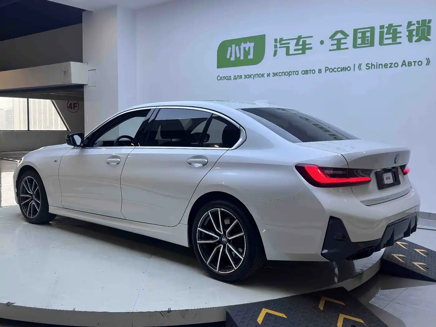 BMW 3 Series 2023 320Li M Sport Package фото 5