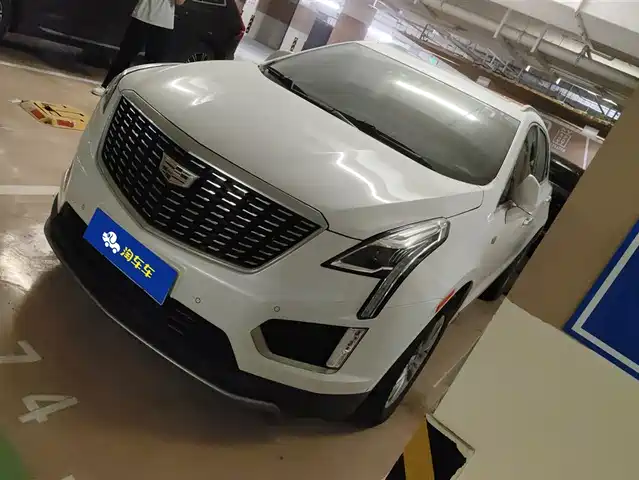CADILLAC XT5