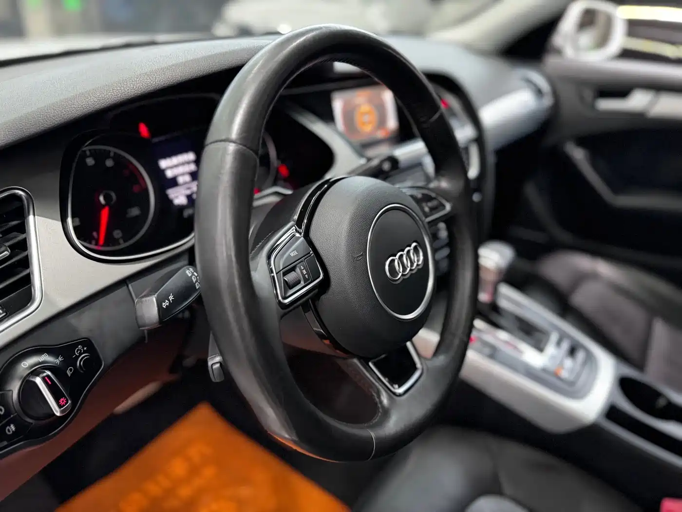 Audi A4L 2015 45 TFSI quattro Individual Sport фото 11