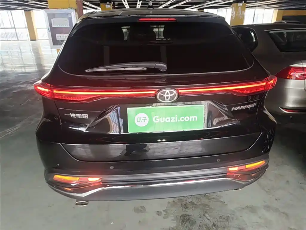 Toyota Lingfang HARRIER 2022 2.0L CVT 2WD Luxury Edition фото 6